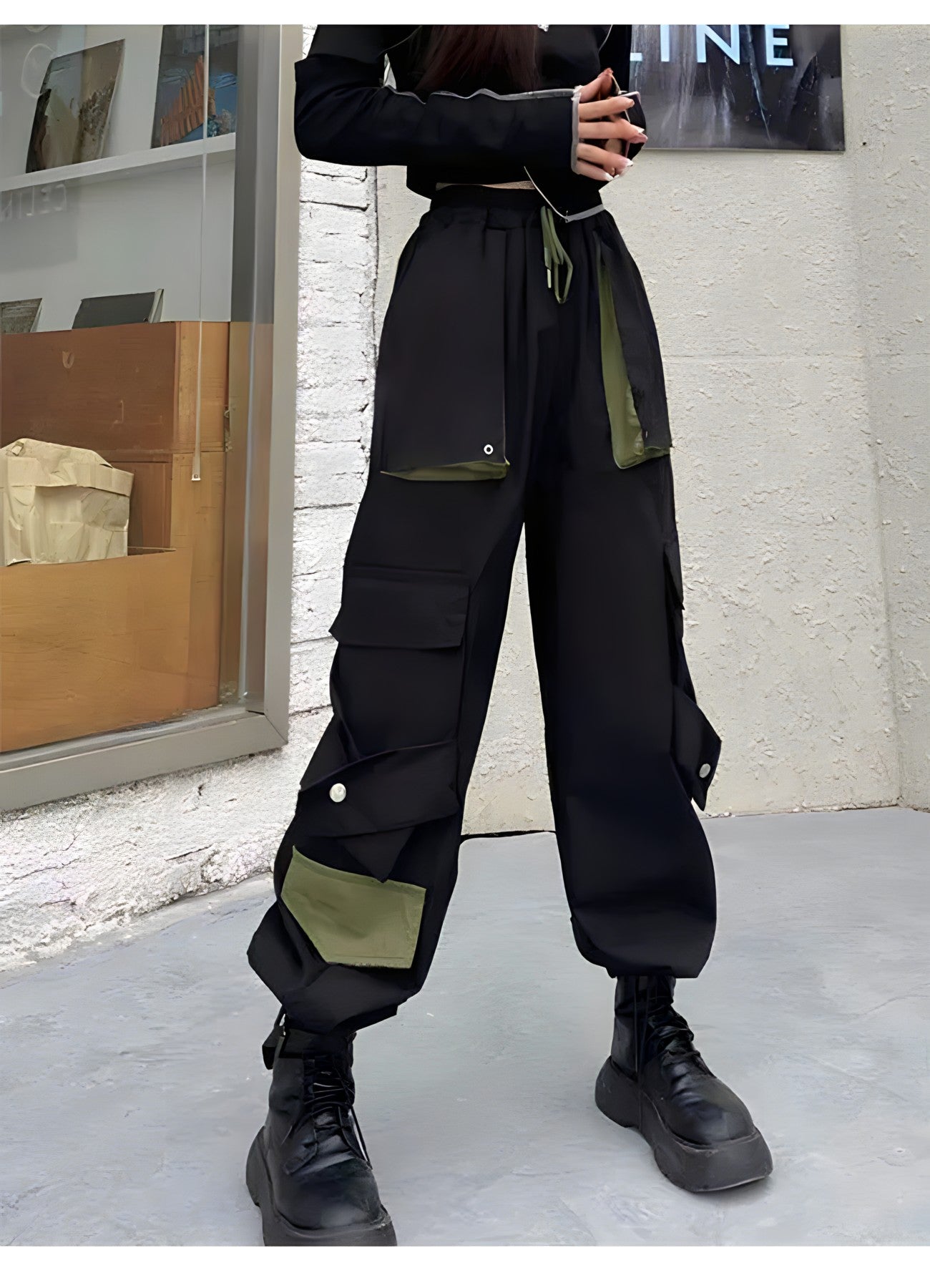 women's high-waisted black cargo pants