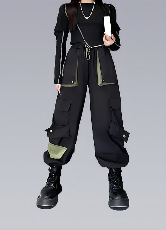 women's high-waisted black cargo pants