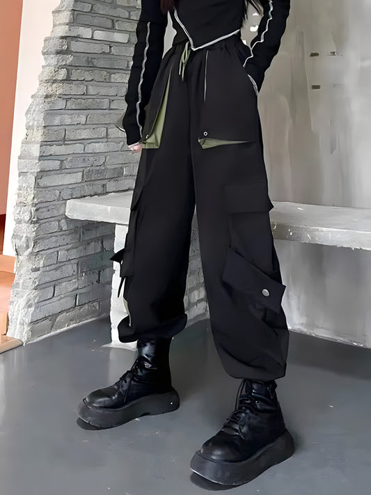 women's high-waisted black cargo pants